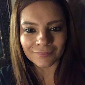 Meet your Posher, Priscilla